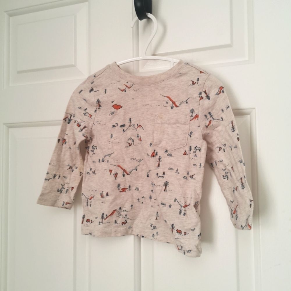 5/$10 Old Navy Mountain theme long sleeve t-shirt size 12-18 m